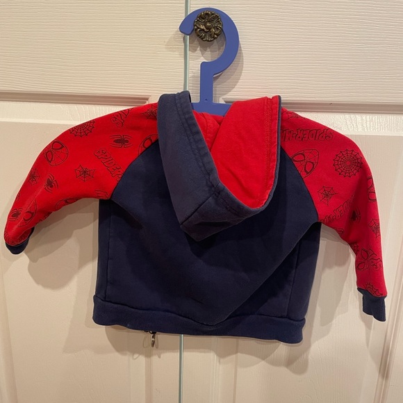 Kids Spider-Man hoodie, size 2 - Picture 3 of 3